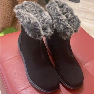 Black Fur Boots